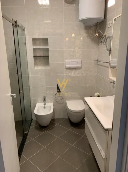 Tirane, jepet me qera apartament 3+1+Ballkon Kati 4, 123 m² 870 € (JORDAN MISJA)
