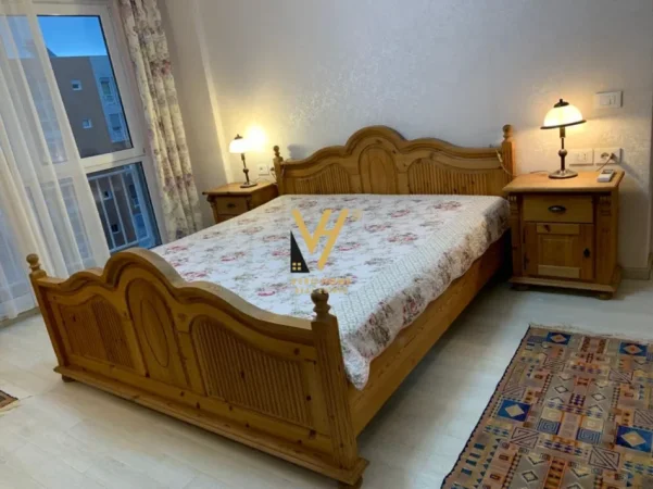 Tirane, jepet me qera apartament 3+1+Ballkon Kati 4, 123 m² 870 € (JORDAN MISJA)