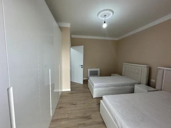 Jepet me qera apartament 2+1+Ballkon Kati 3, 103 m² 550 € (Paskuqan)