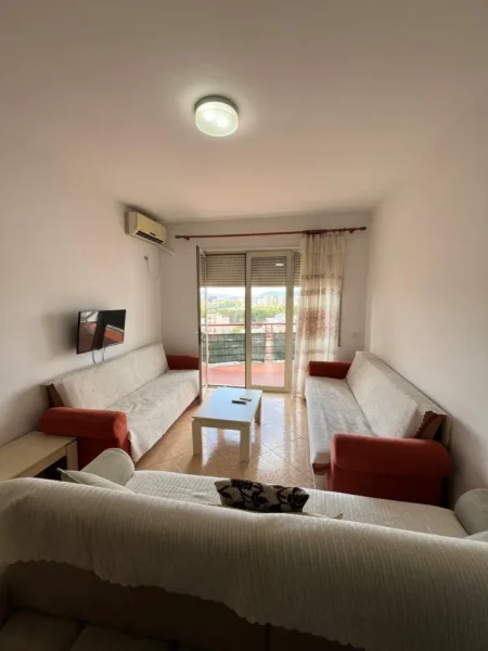 Tirane, jepet me qera apartament 2+1 Kati 8, 105 m² 650 € (Don Bosko)