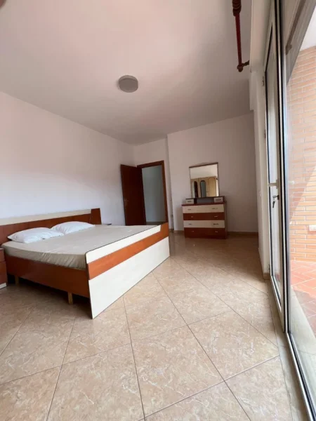 Tirane, jepet me qera apartament 2+1 Kati 8, 105 m² 650 € (Don Bosko)