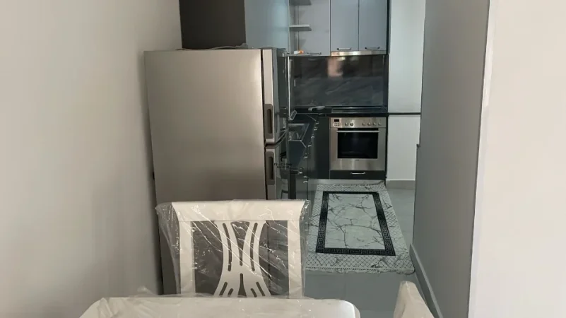 Tirane, jepet me qera apartament 2+1 Kati 1, 100 m² 600 € (5 MAJI)