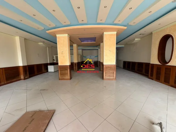 Vlore, shitet ambjent biznesi Kati 0, 155 m² (Rruga Dhimitër Konomi)
