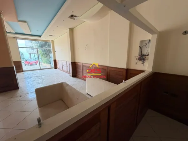 Vlore, shitet ambjent biznesi Kati 0, 155 m² (Rruga Dhimitër Konomi)