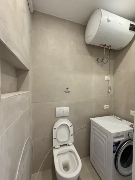 Tirane, jepet me qera apartament 1+1 Kati 2, 65 m² 600 € (SIRI KODRA)