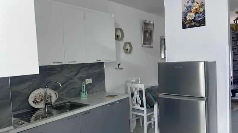 Tirane, jepet me qera apartament 2+1 Kati 5, 100 m² 600 € (5 MAJI)