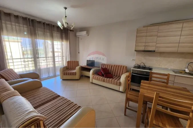 Tirane, jepet me qera apartament 1+1+Ballkon Kati 3, 65 m² 400 € (Kopshti Zoologjik)