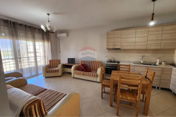 Tirane, jepet me qera apartament 1+1+Ballkon Kati 3, 65 m² 400 € (Kopshti Zoologjik)