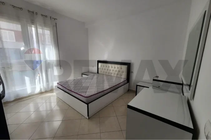 Tirane, jepet me qera apartament 1+1+Ballkon Kati 2, 53 m² 450 € (Bulevardi Gjergj Fishta)