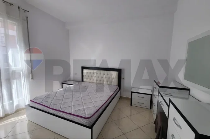Tirane, jepet me qera apartament 1+1+Ballkon Kati 2, 53 m² 450 € (Bulevardi Gjergj Fishta)