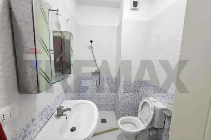 Tirane, jepet me qera apartament 1+1+Ballkon Kati 2, 53 m² 450 € (Bulevardi Gjergj Fishta)