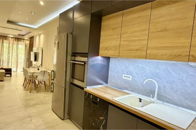Tirane, jepet me qera apartament 1+1+Ballkon Kati 2, 85 m² 580 € (Kodra e Diellit 2)