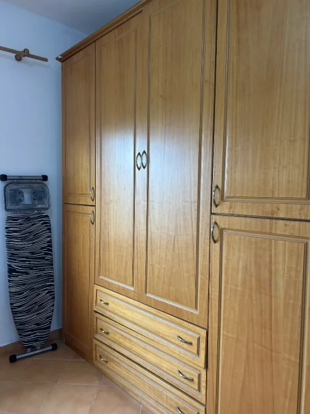 Shqiperi, jepet me qera shtepi 1+1 Kati 1, 100 m² 350 € (Loni ligori)