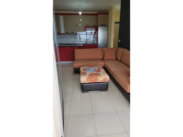 Durres, jepet me qera apartament 1+1 Kati 6, 65 m² 400 € (Plepa)