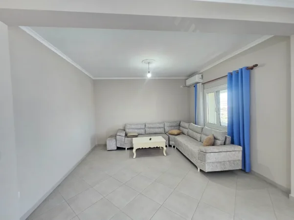 Durres, jepet me qera apartament 2+1+Aneks+Ballkon Kati 3, 150 m² 400 € 