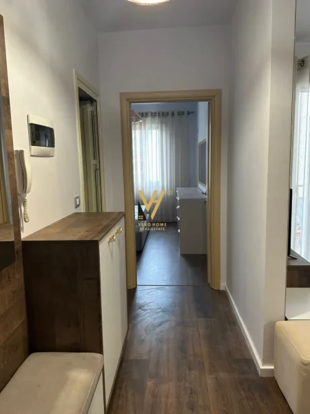 Tirane, jepet me qera apartament 1+1+Ballkon Kati 6, 67 m² 550 € (ASTIR)