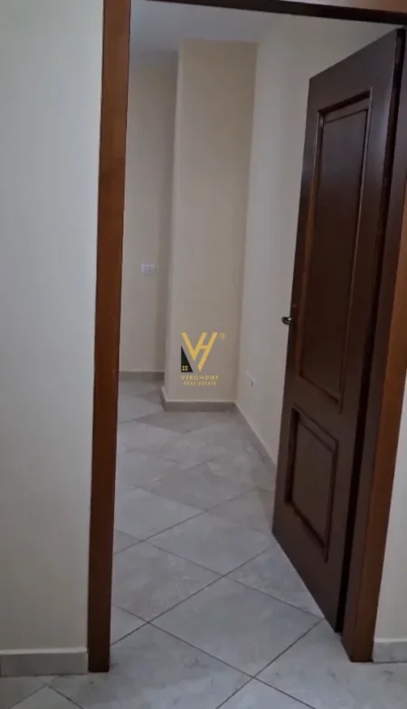 Tirane, jepet me qera apartament 2+1+Ballkon Kati 4, 90 m² 420 € (LIQENI I THATE)