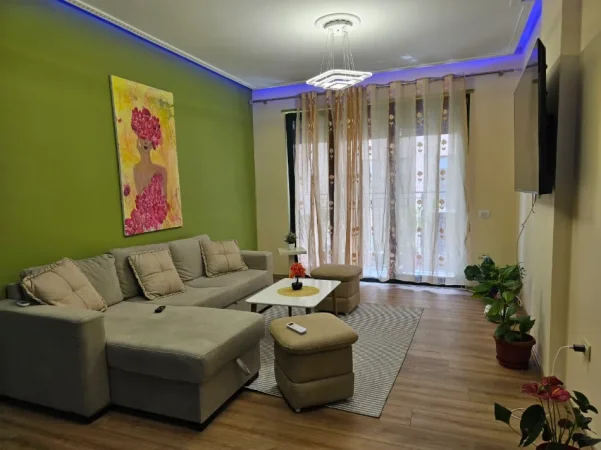 Tirane, jepet me qera apartament 2+1 , 125 m² 1.000 € (Liqeni i Thatë)