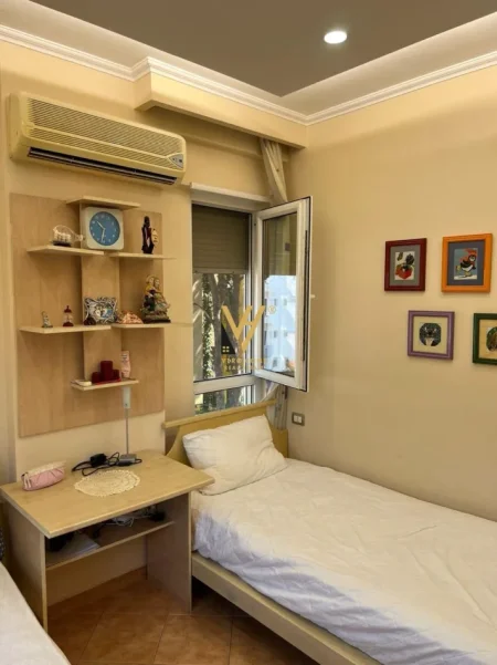 Mali Robit, shitet apartament 2+1+Ballkon Kati 2, 97 m² 140.000 € (MALI I ROBIT)