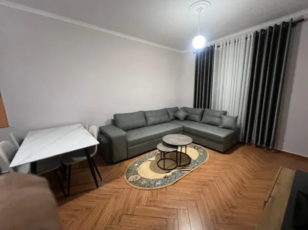 jepet me qera 1+1 Kati 6, 68 m² 450 €
