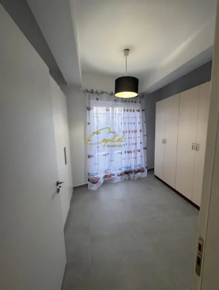 Tirane, jepet me qera apartament 2+1 Kati 3, 80 m² 1.000 € (KODRA E DIELLIT 1)