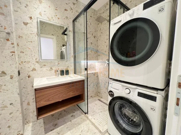 Tirane, jepet me qera Apartament 2+1 Kati 1, 87 m² 800 mije leke/muaj (Kompleksi Erli, prane UET Porcelan)