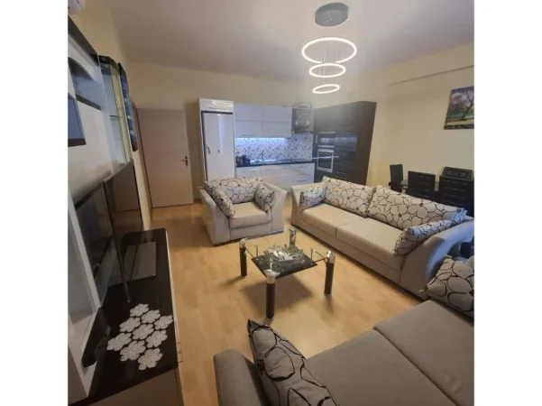 Tirane, shitet apartament 2+1 Kati 7, 90 m² 165.000 € (YZBERISHT)