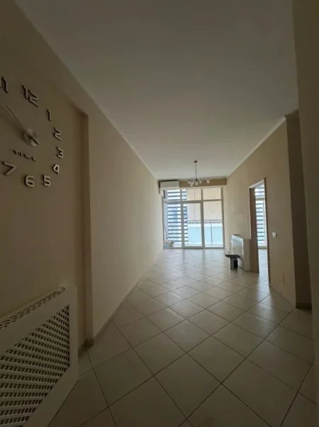 Tirane, shitet apartament 1+1 Kati 2, 72 m² 216.000 € (KOMPLEKSI KIKA, KOMUNA E PARISIT)