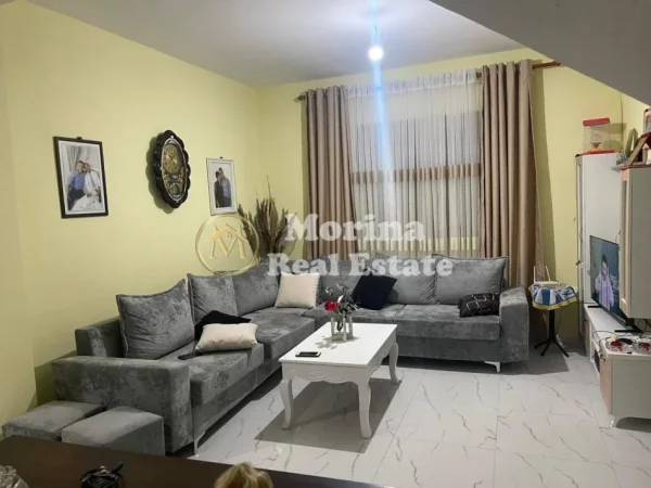 Tirane, jepet me qera apartament Kati 1, 120 m² 350.000 € (Shitet Vile Private 2 Kateshe Ali Demi 350)