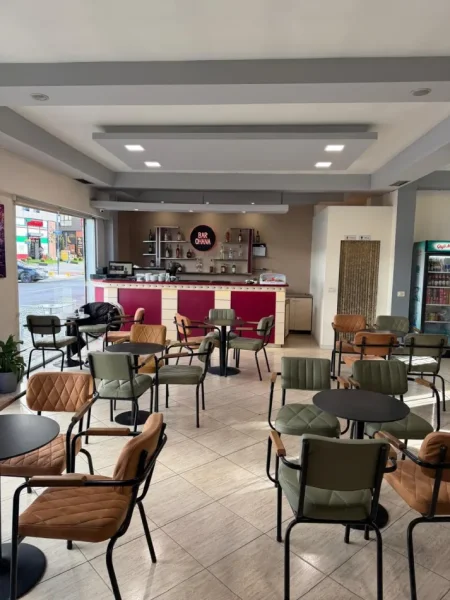 Tirane, jepet me qera ambjent biznesi Kati 0, 150 m² 1.200 € (Don Bosko)