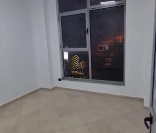 Tirane, jepet me qera ambjent biznesi Kati 2, 80 m² 900 € (Myslym Shyri)
