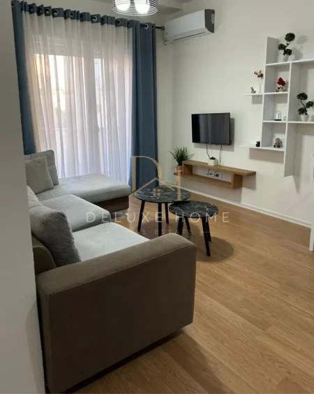 Tirane, jepet me qera apartament 1+1 Kati 4, 66 m² 500 € 