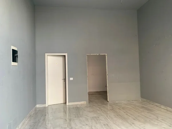 Tirane, jepet me qera ambjent biznesi Kati 0, 47 m² 40.000 LEKE  (RRUGA JORDAN MISJA)