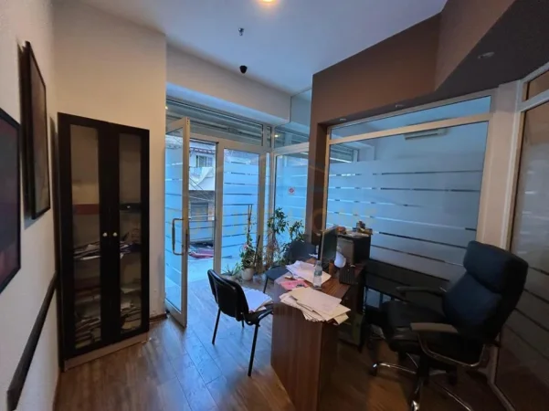 Durres, shitet zyre Kati 1, 60 m² 76.500 € 