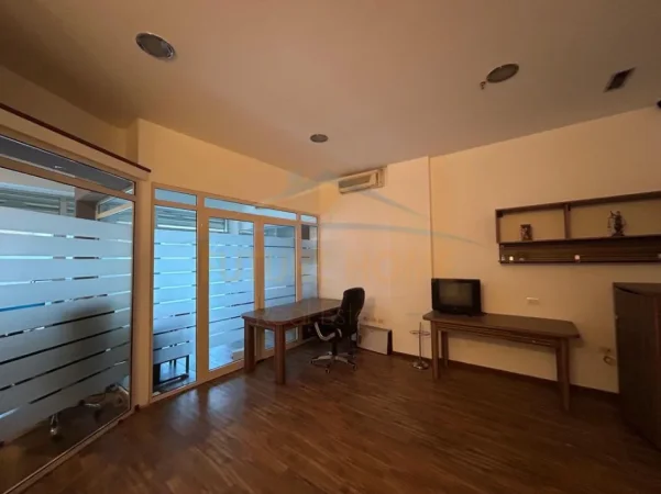 Durres, shitet zyre Kati 1, 60 m² 76.500 € 