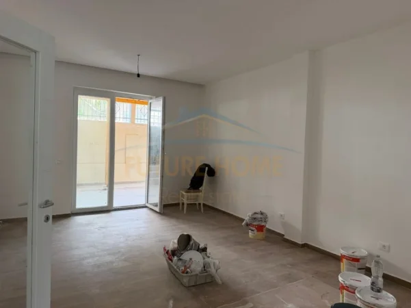 Durres, shitet apartament 1+1+Ballkon Kati 1, 89 m² 100.000 € 