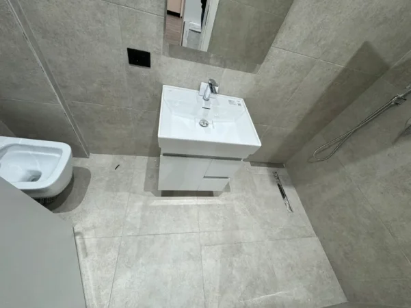 Tirane, jepet me qera apartament 1+1 Kati 2, 450 € (5 maji)