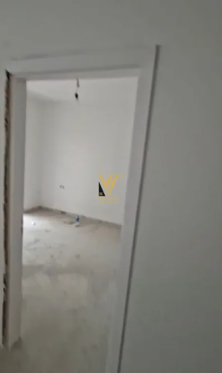 Tirane, jepet me qera zyre Kati 1, 55 m² 500 € (RRUGA DRITAN HOXHA)