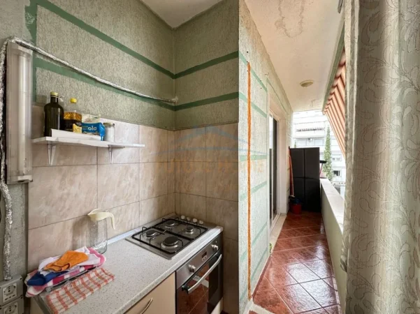Tirane, shitet apartament 2+1 Kati 3, 98 m² 147.000 € (FRESK)
