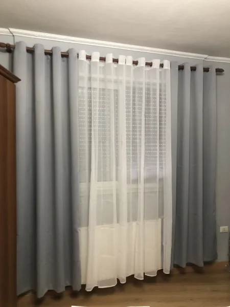 Perde e Re 5,40 x 2,40 m Çmimi 3500 leke