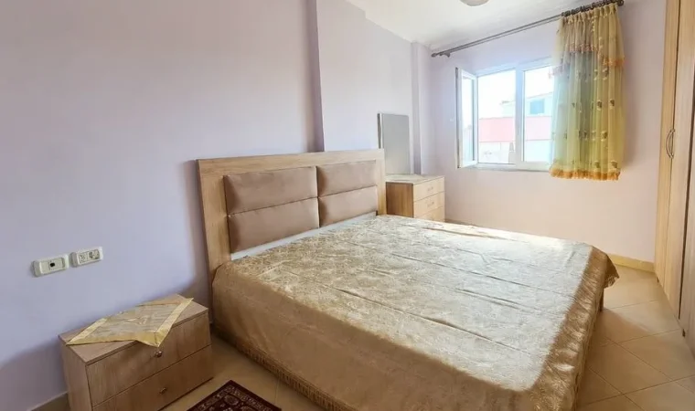 Tirane, jap me qera apartament 2+1 Kati 4, 88 m² 349 € (Fresku)
