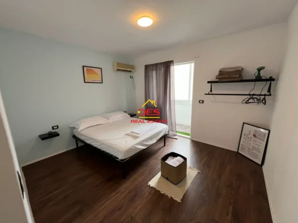 Vlore, shitet apartament 2+1+Ballkon Kati 5, 75 m² 80.000 € (Rr 7 Nëntori)