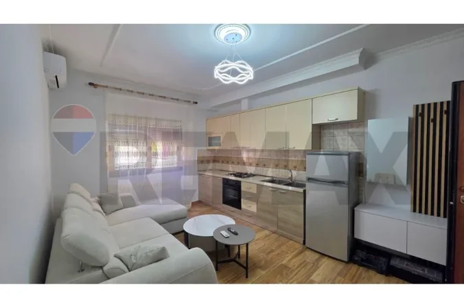 Vlore, jepet me qera apartament 1+1 Kati 2, 60 m² 350 € (Rruga Pelivan Leskaj, Vlorë)