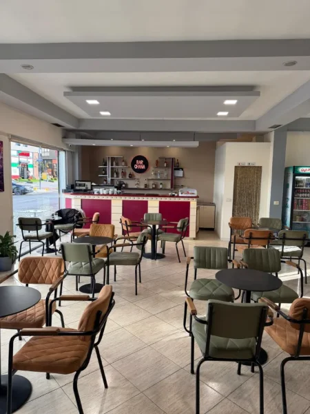 Tirane, jepet me qera ambjent biznesi Kati 0, 150 m² 120.000 LEKE (RRUGA DON BOSKO)