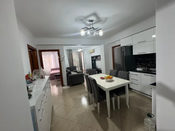 Tirane, shitet apartament 3+2+2 Ballkon, Teodor Keko , TIRANE !
