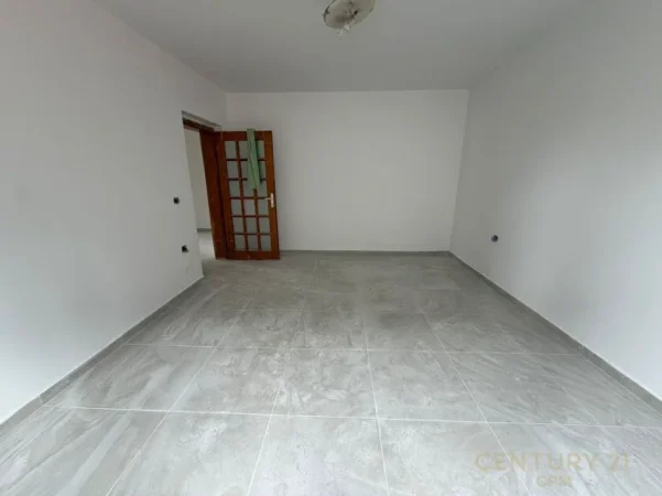 Tirane, shitet apartament 2+1+Ballkon Kati 6, 96 m² 