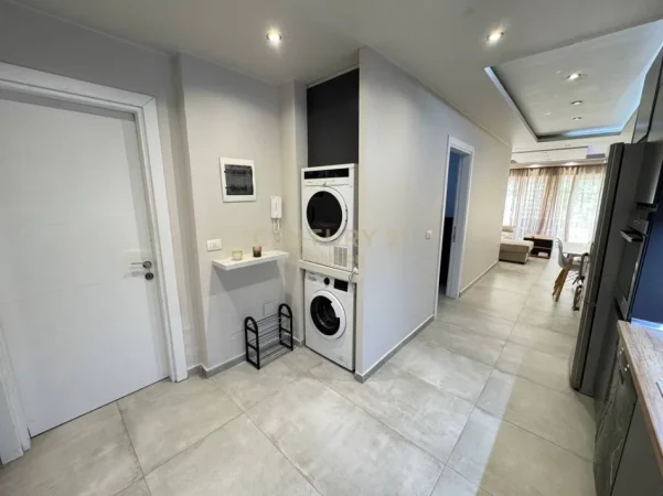 Tirane, shitet apartament 1+1+Ballkon Kati 1, 85 m² 160.000 € 