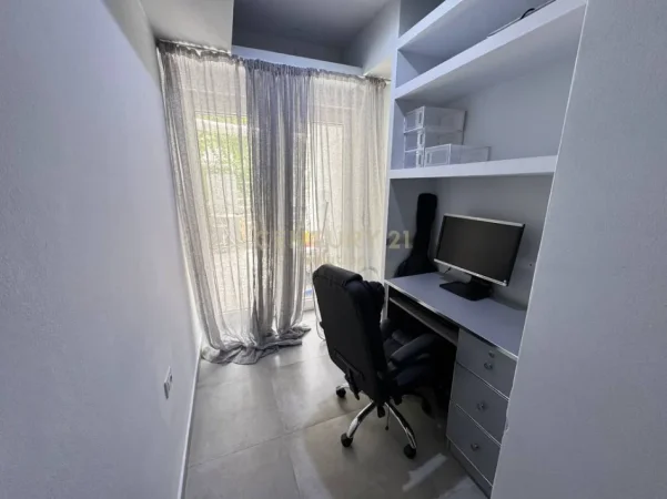 Tirane, shitet apartament 1+1+Ballkon Kati 1, 85 m² 160.000 € 