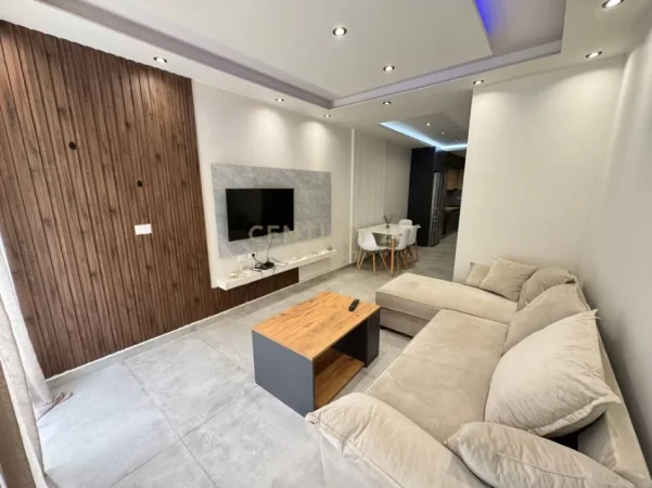 Tirane, shitet apartament 1+1+Ballkon Kati 1, 85 m² 160.000 € 
