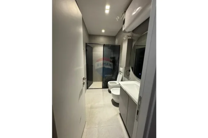 Tirane, jepet me qera apartament 1+1 Kati 0, 60 m² 550 € 